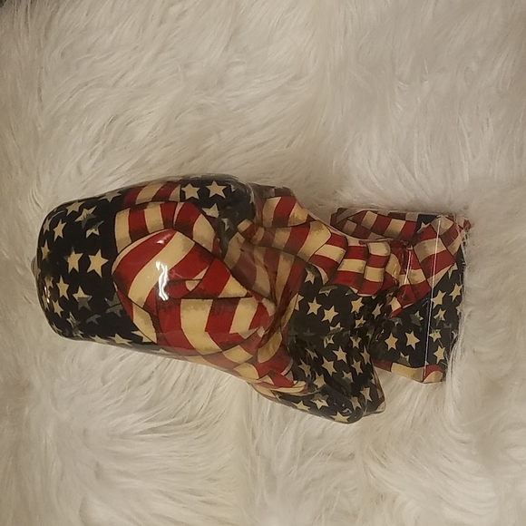 AMERICAN FLAG EAGLE STATUE - Picture 3 of 3